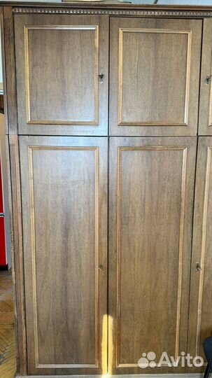 Платяной шкаф