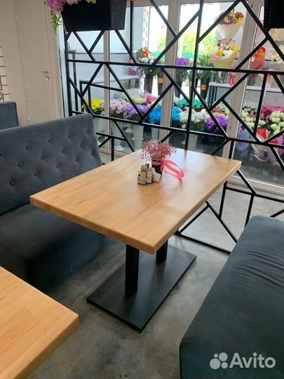 Стол для ресторана