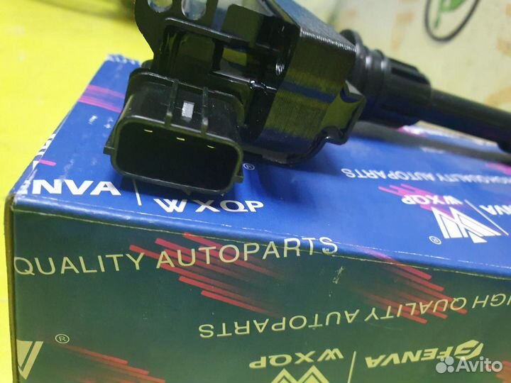 Катушка зажигания новая Mazda Ford 323