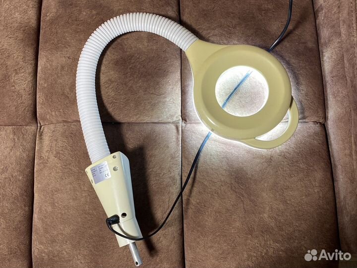 Лампа лупа для косметолога