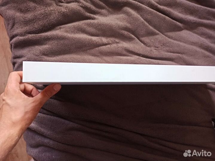 Подвесная полка, скрытые крепления