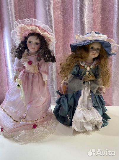 Куклы фарфоровые на подставке