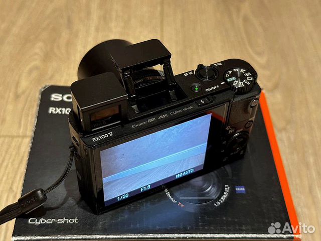 Sony Cyber-shot DSC-RX100M5 объявление продам