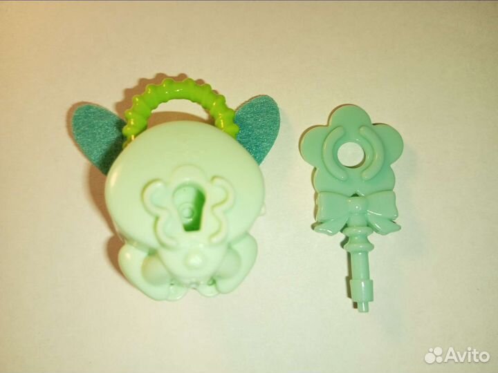 Игрушки из киндера замочки