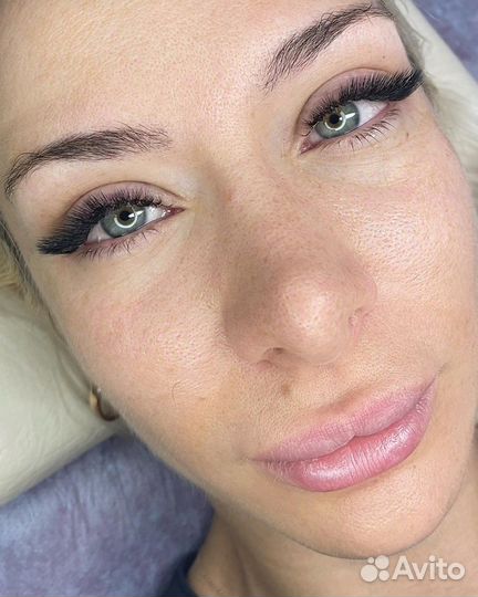 Наращивание ресничек