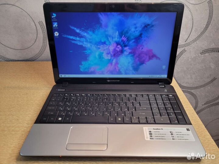 Ноутбук Асер, практически новый с ссд