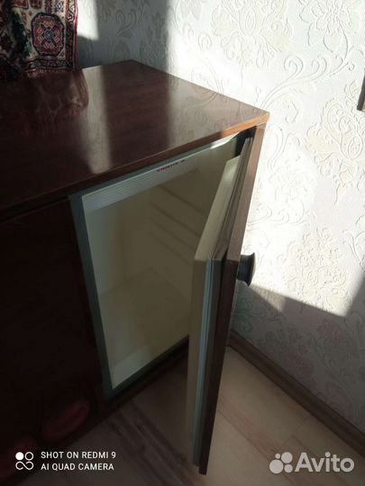 Бар с холодильником Садко 2