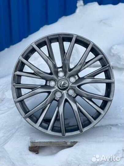 Диск литой Replica Lexus R19 5*114.3