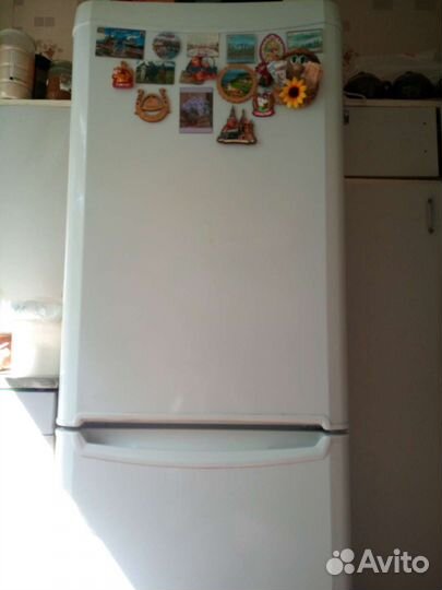 Холодильник б/у Indesit