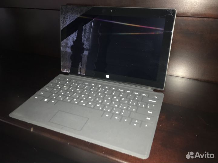Планшетный компьютер Surface with Windows RT Touch