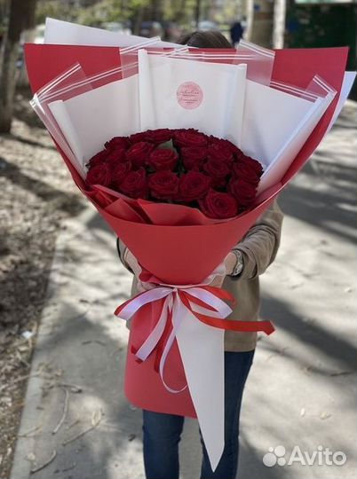 Большие букеты роз с доставкой