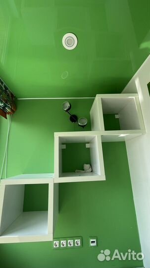 Книжные полки навесные