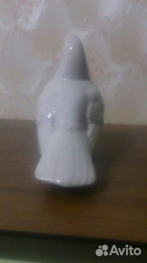 Статуэтка голубь