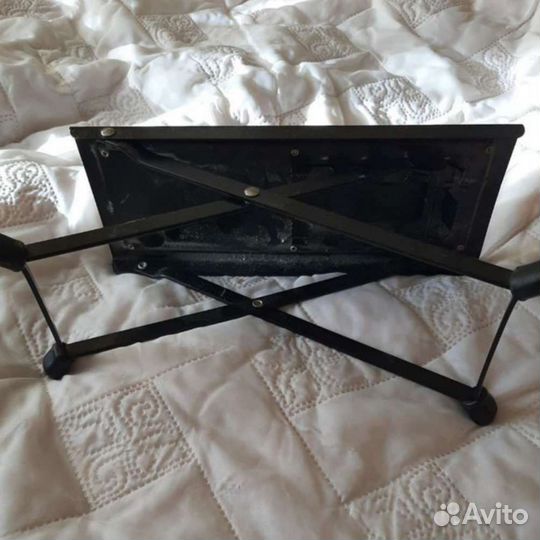 Подставка под ногу гитариста