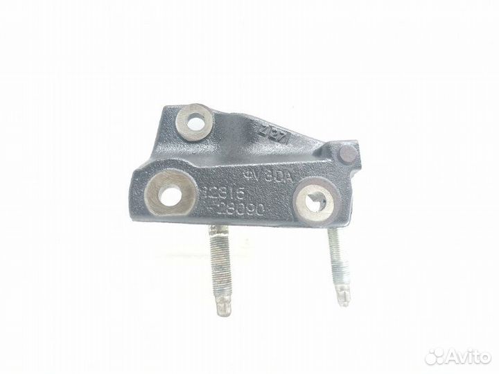 Кронштейн двигателя правый Toyota Estima ACR50W