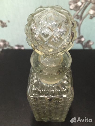 Парфюмерный флакон