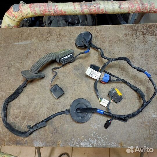 Проводка пер прав Kia Ceed JD 13-18 Ориг