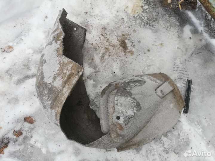 Подкрылок задний Лада Ларгус