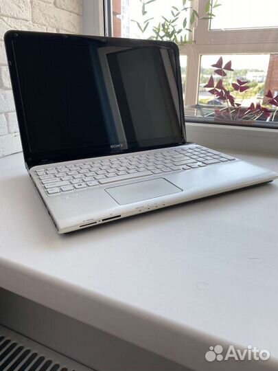 Ноутбук sony vaio i5