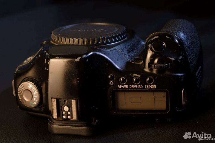 Зеркальный фотоаппарат canon 5d (первопятак)