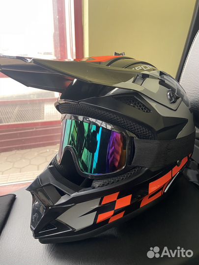 Мото шлем кроссовый