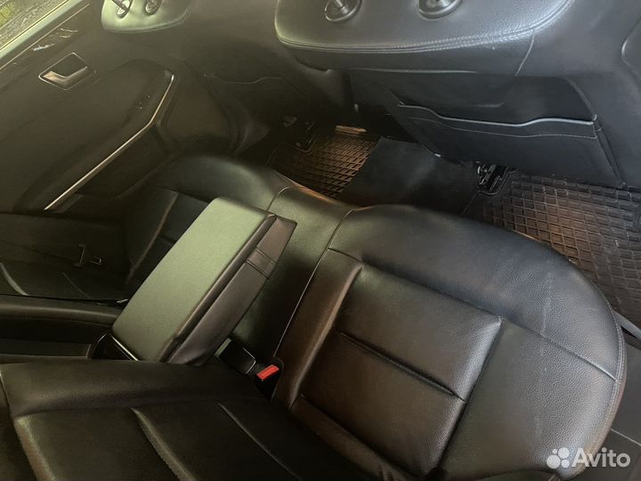 Mercedes-Benz E-класс, 2012