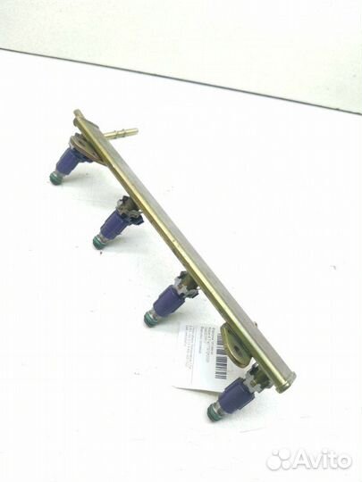 Форсунка топливная Nissan X-Trail T30 QR20DE