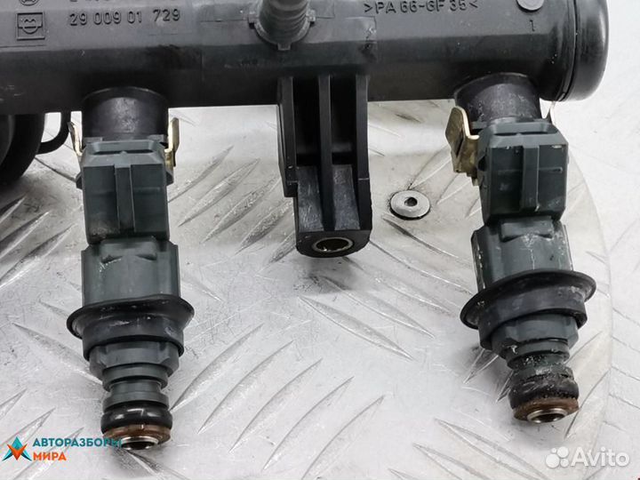 Форсунка Volkswagen Polo 3 2001 030906031J