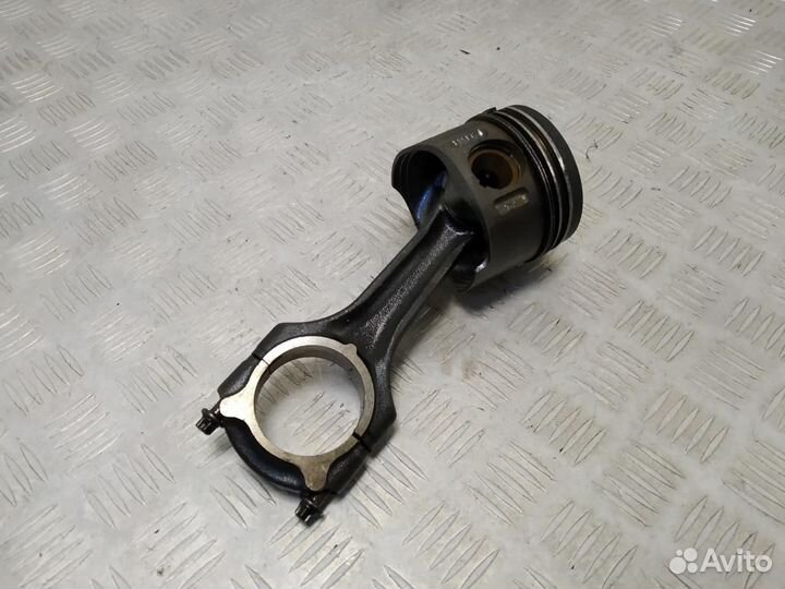 Поршень Mercedes-Benz Sprinter 2 (W906) 2009