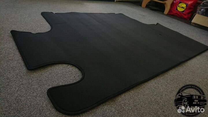 Ковер в багажник для газ 24, графитовый