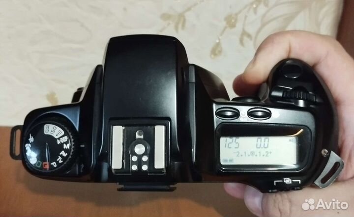 Плёночный зеркальный фотоаппарат canon EOS 3000