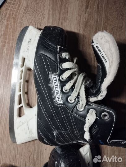 Коньки хоккейные Bauer 4000 детские 36 размер