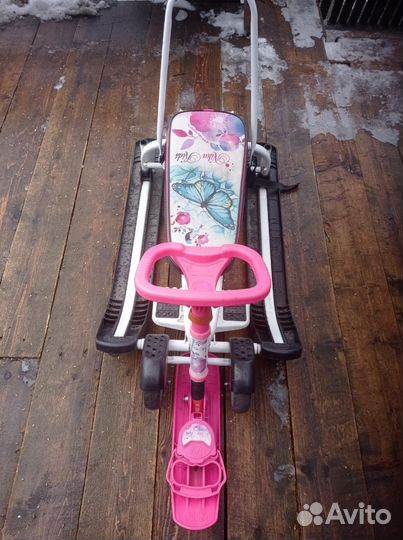 Снегокат с ручкой и колесами