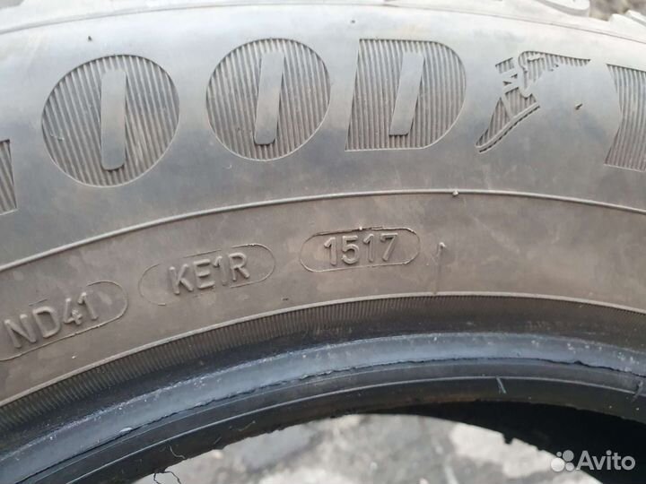 Goodyear UltraGrip Ice Arctic SUV 225/60 R17 103T