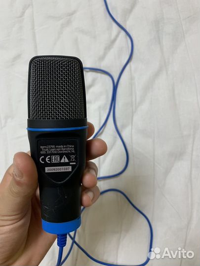 Микрофон Trust