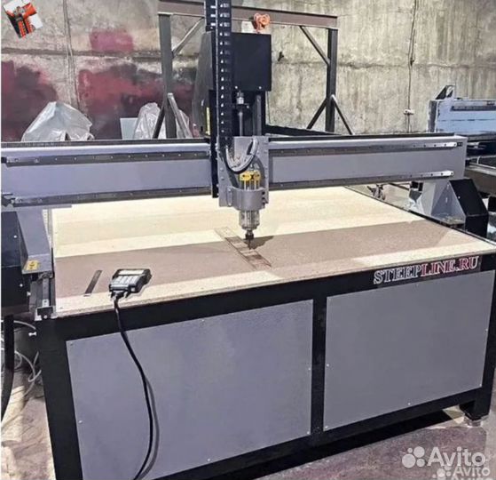 Фрезерный настольный станок по цветному металлу