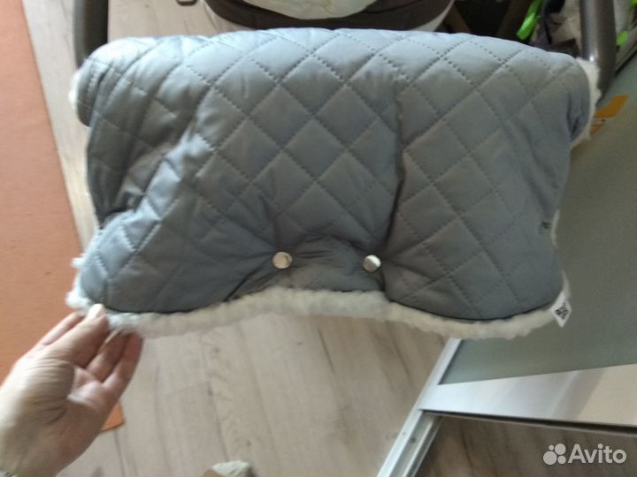 Муфта для рук на коляску и санки меховая