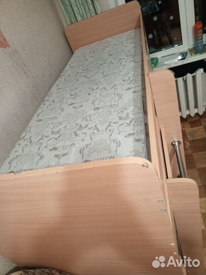 Двухъярусная кровать бу с матрасами