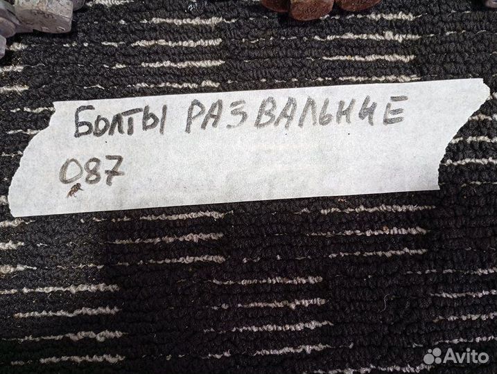 Болты развальные подвески задние Volkswagen Passat