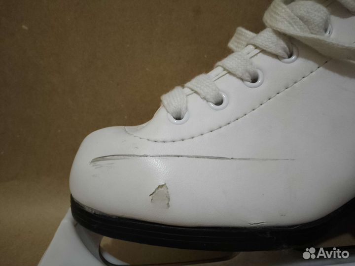 Коньки фигурные, 42р-р