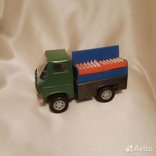 Машина молоковоз