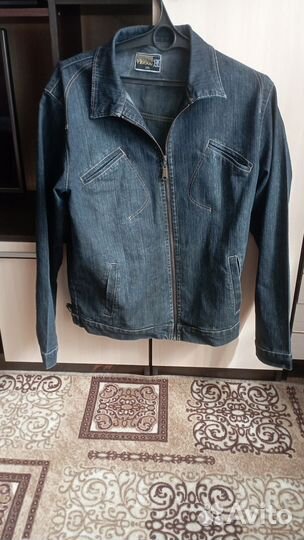 Куртка джинсовая