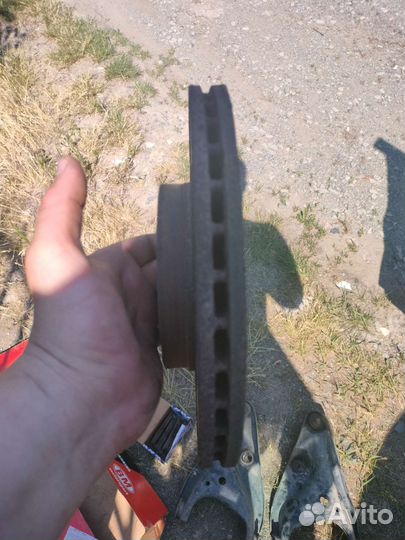 Бу диски и колодки от ларгус 15 г