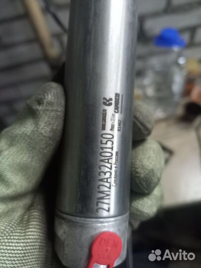 Пневмоцилиндр 27M2A32A0150