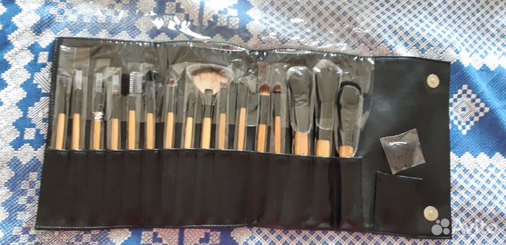 Кисти для макияжа новые