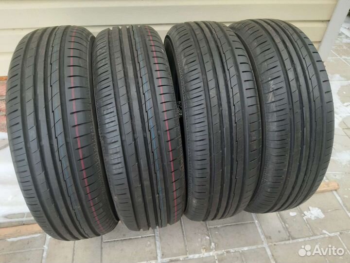 Yokohama BluEarth AE50 215/65 R17 99V