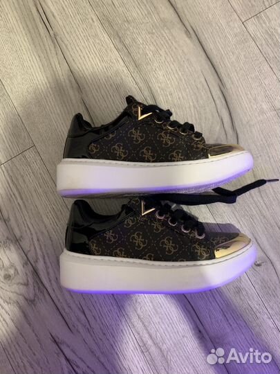 Кеды женские guess