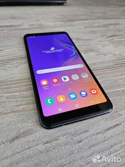 Samsung Galaxy A7 (2018), 4/64 ГБ