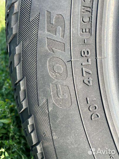 Yokohama 126S 235/65 R17