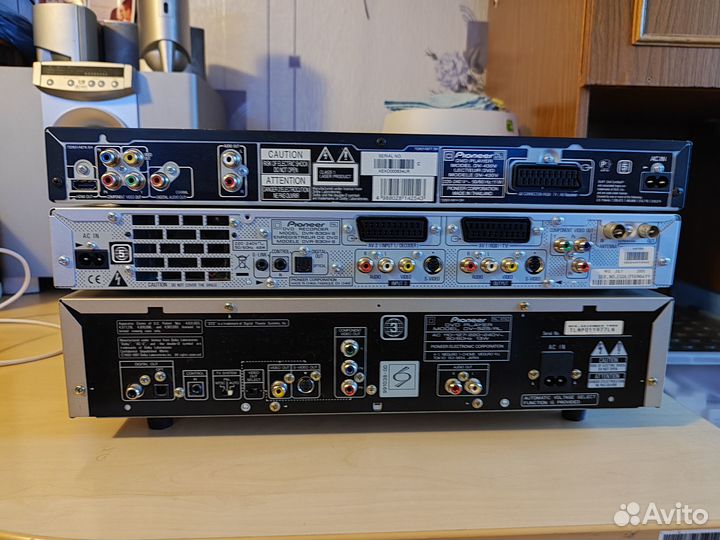 Dvd плеер Pioneer dv-525